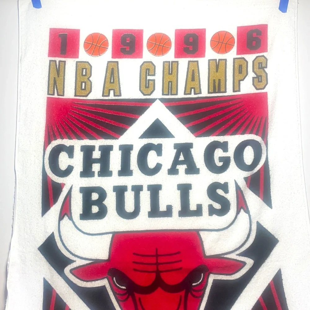 Vintage Chicago Bulls 1996 Champs Beach Towel In Excellent Collector Condition!